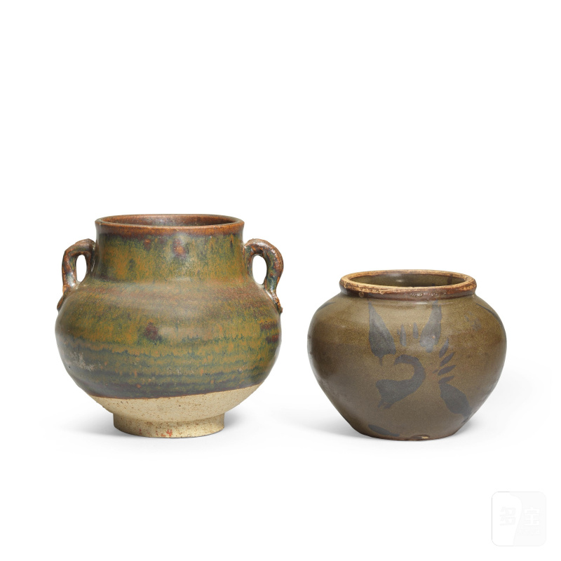宋 褐釉罐及綠釉罐 | A RUSSET-STREAKED JAR AND AN OLIVE-GREEN-GLAZED JAR - 图1